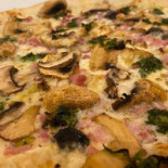 Pizzeria Le Local food