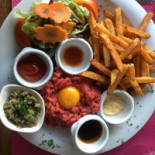 Le Cours Du Drac food