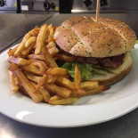 Le Cours Du Drac food