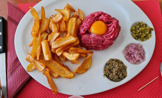 Le Boeuf Chantant Comida