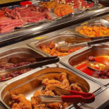 Palais De Bonneuil food