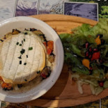 La Tute De L'ours food