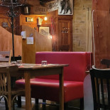 La Tute De L'ours inside