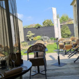 La Sauce y est ... outside