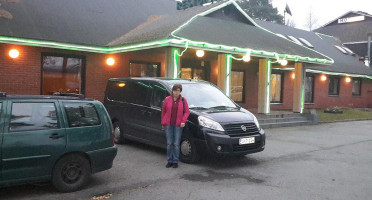 Salzburgi Hotelli Restoranid Piano Ja Jahisaal Extérieur