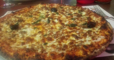 Pizza Lolorico Au Feu De Bois food