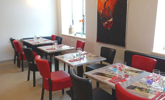 Auberge Le Ginkgo inside