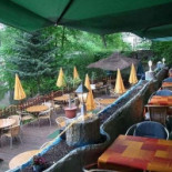 Au Chaudron Vert Extérieur