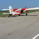 R'stream Burger Street Food Exterior