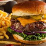 Chez Oscar (pasta Frites) food