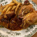 Café De L'avenue food