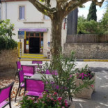 Café De L'avenue Extérieur