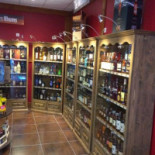 V And B Castres Dentro