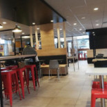 Kfc Montévrain Chanteloup En Brie Dentro