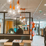 Kfc Montévrain Chanteloup En Brie Dentro