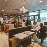 Kfc Montévrain Chanteloup En Brie Dentro