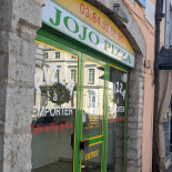 Le Kiosque à Pizzas outside