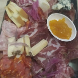 Le P'tit Cardinal food