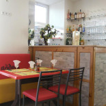 Vincenzo Pizza Inside