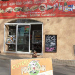 Vincenzo Pizza Outside