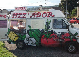 Pizzas Pizz'ador a Mouxy outside