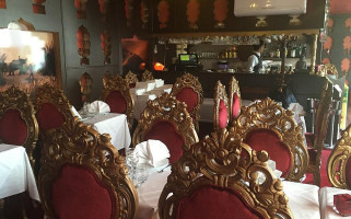 Etoile de l'Inde inside