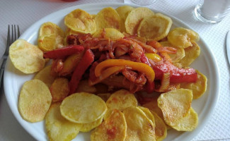Os Portuenses food