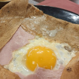 Rendez Vous des Pecheurs food