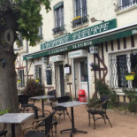 L’auberge Fleurie Esterno