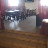 La Taverne De L'ours inside