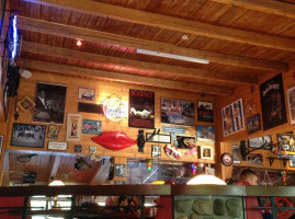 Vellosar Kaubanduse Oue À l'intérieur