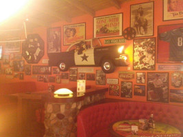 Vellosar Kaubanduse Oue À l'intérieur