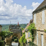 Village De La Combe Location De Chalets A Domme En Perigord Noir Piscine Chauffee Et Couverte Exterior