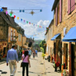 Village De La Combe Location De Chalets A Domme En Perigord Noir Piscine Chauffee Et Couverte Exterior