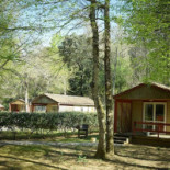 Village De La Combe Location De Chalets A Domme En Perigord Noir Piscine Chauffee Et Couverte Exterior