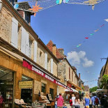Village De La Combe Location De Chalets A Domme En Perigord Noir Piscine Chauffee Et Couverte Exterior