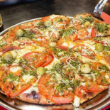 Village De La Combe Location De Chalets A Domme En Perigord Noir Piscine Chauffee Et Couverte Comida