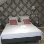 The Originals Le Manoir De Pierre Levee Bebida