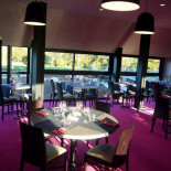 Club House Golf De L'odet Dentro