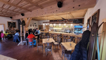 Restaurace Na Rozcestí À l'intérieur