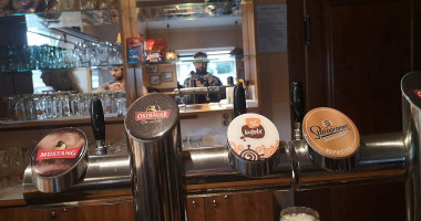 Restaurace U Zlateho Dzbanu inside