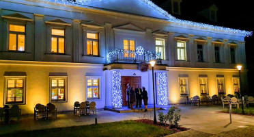 Zámeček Petrovice Restaurace À l'intérieur