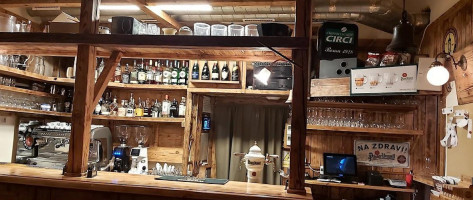 Bulldog Steakhouse À l'intérieur