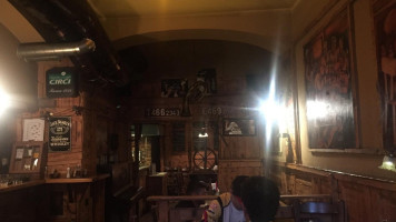 Bulldog Steakhouse À l'intérieur