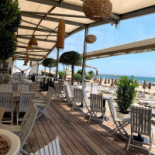 La Plage Des Bikinis outside