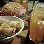 La Plage Des Bikinis food