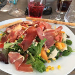 La Plage Des Bikinis food