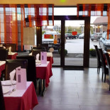 Lala Rukh Tandoori À l'intérieur