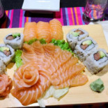 Kimono Rouge Nourriture