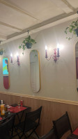 Pizzeria Chez Biagio inside